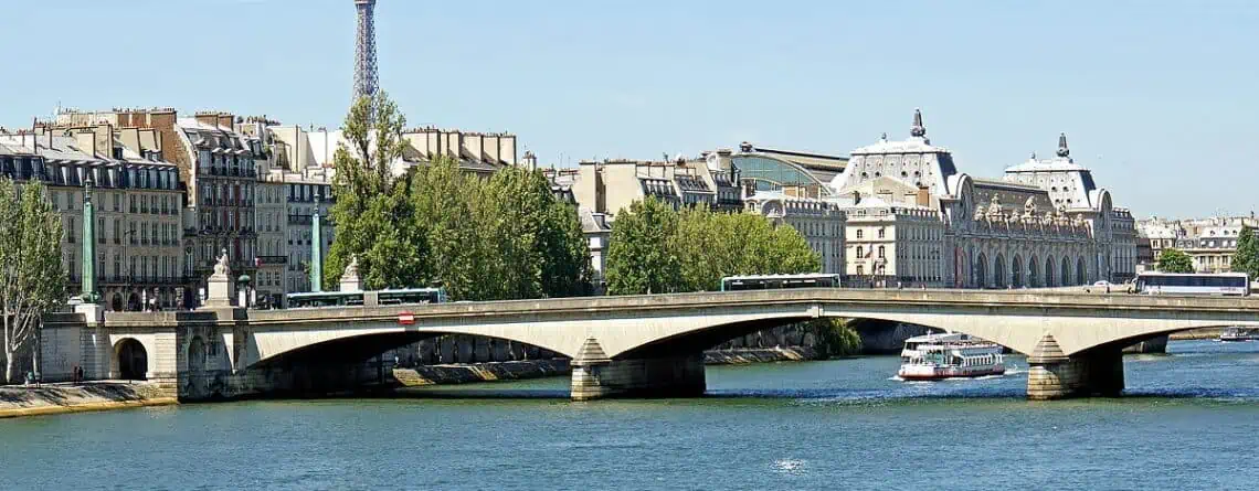 Croisière Privée sur la Seine - Un Bateau à Paris - Pont du Carrousel