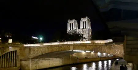 Croisière Privée sur la Seine - Un Bateau à Paris - Le Pont de Cardinal Lustiger