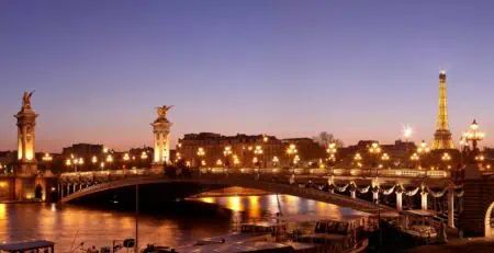 Croisière Privée sur la Seine - Un Bateau à Paris - Pont Alexandre III et Tour Eiffel