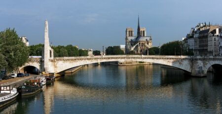 Croisière Privée sur la Seine - Un Bateau à Paris - Le Pont de la Tournelle