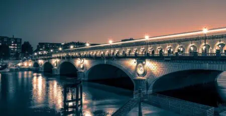 Croisière Privée sur la Seine - Un Bateau à Paris - Le Pont Louis Philippe