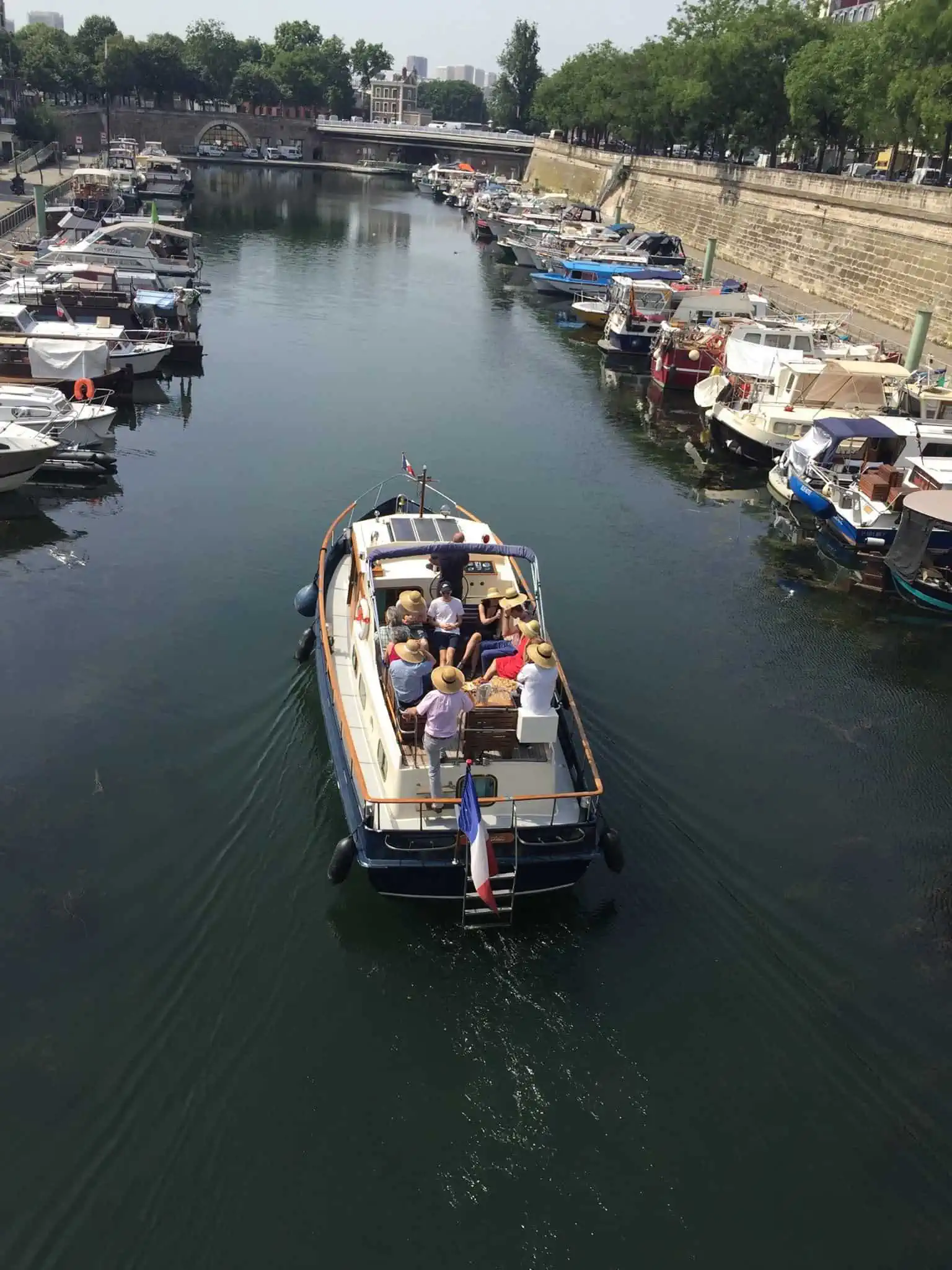 Un Bateau à Paris - Croisières Privées sur la Seine - Le Senang